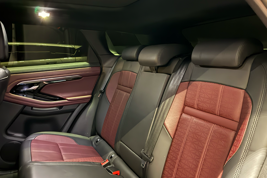 Range Rover Evoque P300 R-Dynamic HSE